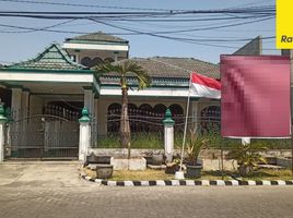 3 Bedroom House for sale in Jambangan, Surabaya, Jambangan