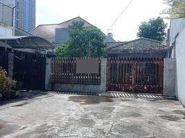 5 Bedroom House for sale in Dukuhpakis, Surabaya, Dukuhpakis