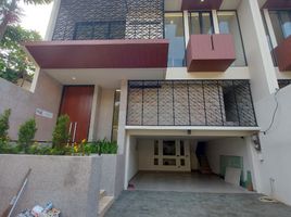 5 Bedroom House for sale in Medistra Hospital, Mampang Prapatan, Cilandak