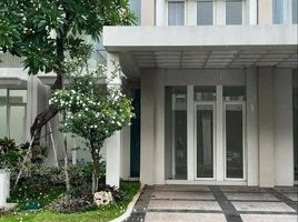 4 Bedroom House for sale in Tandes, Surabaya, Tandes