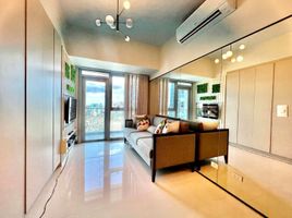 2 Bedroom Apartment for sale in Uptown Mall - Uptown Bonifacio, Makati City, Makati City