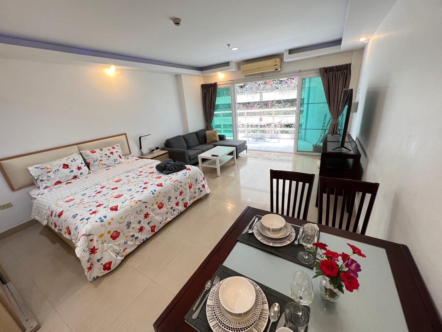 Apartment For Rent At View Talay 6