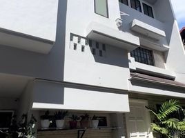 5 chambre Maison de ville for sale in Gilmore LRT-2, Quezon City, Quezon City