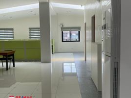 200 SqM Office for rent in Paranaque City, Southern District, Paranaque City