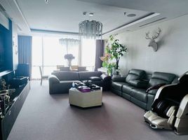 4 Phòng ngủ Chung cư for rent at Vinhomes Central Park, Phường 22