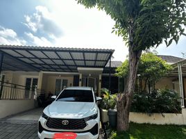 4 Bedroom House for sale in Surabaya, East Jawa, Lakarsantri, Surabaya