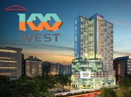 2 침실 100 West Makati by Filinvest에서 판매하는 콘도, Makati City