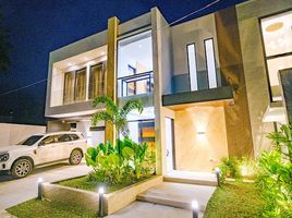 5 Bedroom House for sale at Lakewood Executive, Los Baños