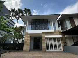 4 Bedroom House for sale in Surabaya, East Jawa, Wiyung, Surabaya