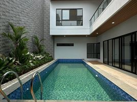 6 Bedroom House for sale in Jakarta Selatan, Jakarta, Kebayoran Lama, Jakarta Selatan