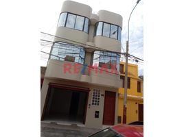 在Lima出售的8 卧室 别墅, Los Olivos, Lima, Lima