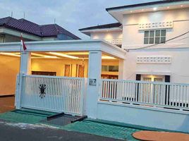 3 Bedroom Villa for sale in Medistra Hospital, Mampang Prapatan, Cilandak