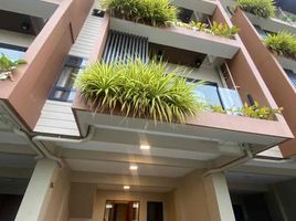 4 Bedroom Townhouse for sale in V. Mapa LRT-2, Sampaloc, Quezon City