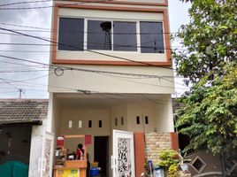 2 Kamar Rumah for sale in Karangpilang, East Jawa, Karangpilang
