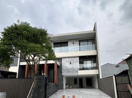 5 Habitación Villa en venta en Lakarsantri, East Jawa, Lakarsantri