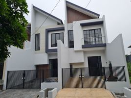 3 Habitación Villa en venta en Rungkut, East Jawa, Rungkut