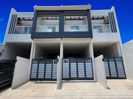 3 Habitación Adosado en venta en Quezon City, Metro Manila, Quezon City, Eastern District, Metro Manila, Filipinas