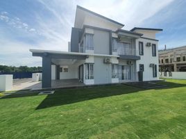 5 Bedroom House for sale in Selangor, Labu, Sepang, Selangor