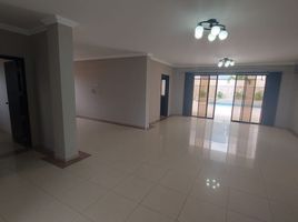 4 Habitación Villa en alquiler en Ecuador, Daule, Daule, Guayas, Ecuador