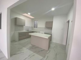 2 Bedroom House for sale in Manta, Manabi, Manta, Manta