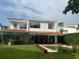 4 Habitación Villa en venta en Cali, Valle Del Cauca, Cali