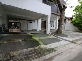 8 Bedroom House for sale in Roosevelt LRT-1, Quezon City, Quezon City