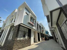 3 Bedroom Villa for sale in Roosevelt LRT-1, Quezon City, Quezon City