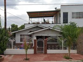 5 Habitación Casa en venta en Tecate, Baja California, Tecate