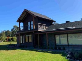 4 Bedroom House for sale in Araucania, Villarrica, Cautin, Araucania