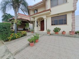 4 Bedroom House for sale in Manta, Manabi, Manta, Manta