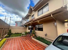 4 Bedroom House for sale in Azuay, Valle, Cuenca, Azuay