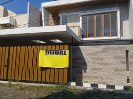 5 Habitación Villa en venta en Wiyung, East Jawa, Wiyung