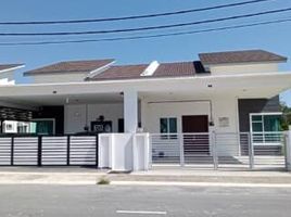 4 Bedroom House for sale in Durian Sebatang, Hilir Perak, Durian Sebatang