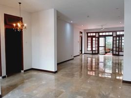 4 Bedroom Villa for sale in Medistra Hospital, Mampang Prapatan, Cilandak