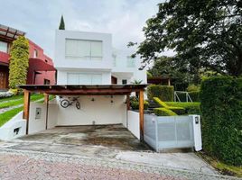 3 Habitación Casa en venta en Nayon, Pichincha, Nayon