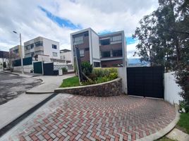 3 Bedroom Apartment for sale in Conocoto, Quito, Conocoto