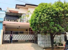 5 Kamar Rumah for sale in Bekasi Selatan, Bekasi, Bekasi Selatan