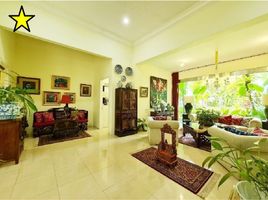 7 Bedroom House for sale in Klojen, Malang Regency, Klojen