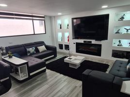 3 Bedroom Apartment for sale in Basilica of the National Vow, Quito, Quito, Quito