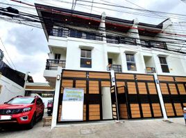 3 침실 타운하우스을(를) Holy Family School of Quezon City, Quezon City에서 판매합니다., Quezon City