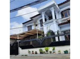 5 Bedroom House for sale in Blimbing, Malang Regency, Blimbing