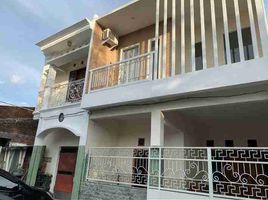 4 Bedroom House for sale in Wonocolo, Surabaya, Wonocolo