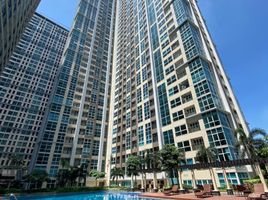 2 Bedroom Apartment for sale in Uptown Mall - Uptown Bonifacio, Makati City, Makati City