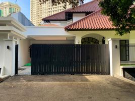 4 Bedroom Villa for sale in Universitas Katolik Indonesia Atma Jaya, Tanah Abang, Kebayoran Lama