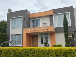 5 Habitación Casa en venta en Atuntaqui, Antonio Ante, Atuntaqui