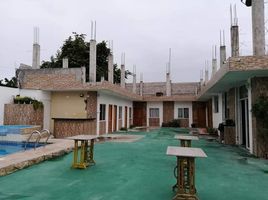 7 Bedroom House for sale in Tonsupa, Atacames, Tonsupa