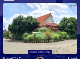 4 Bedroom House for sale in Wonocolo, Surabaya, Wonocolo