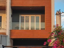 4 Habitación Adosado en venta en Quezon City, Metro Manila, Quezon City, Eastern District, Metro Manila