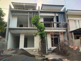 5 Bedroom Villa for sale in Mulyorejo, Surabaya, Mulyorejo