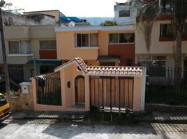 4 Bedroom House for sale in Basilica of the National Vow, Quito, Quito, Quito